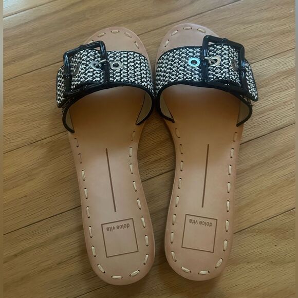 Dolce Vita Dasa Slide Sandal - Picture 3 of 7